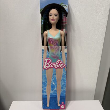 LALKA BARBIE CIEMNE WŁOSY W STROJU
